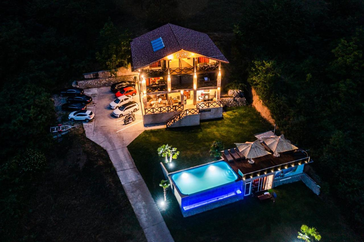 Rex Infinity View 4* Cazanele Dunarii Dubova Esterno foto